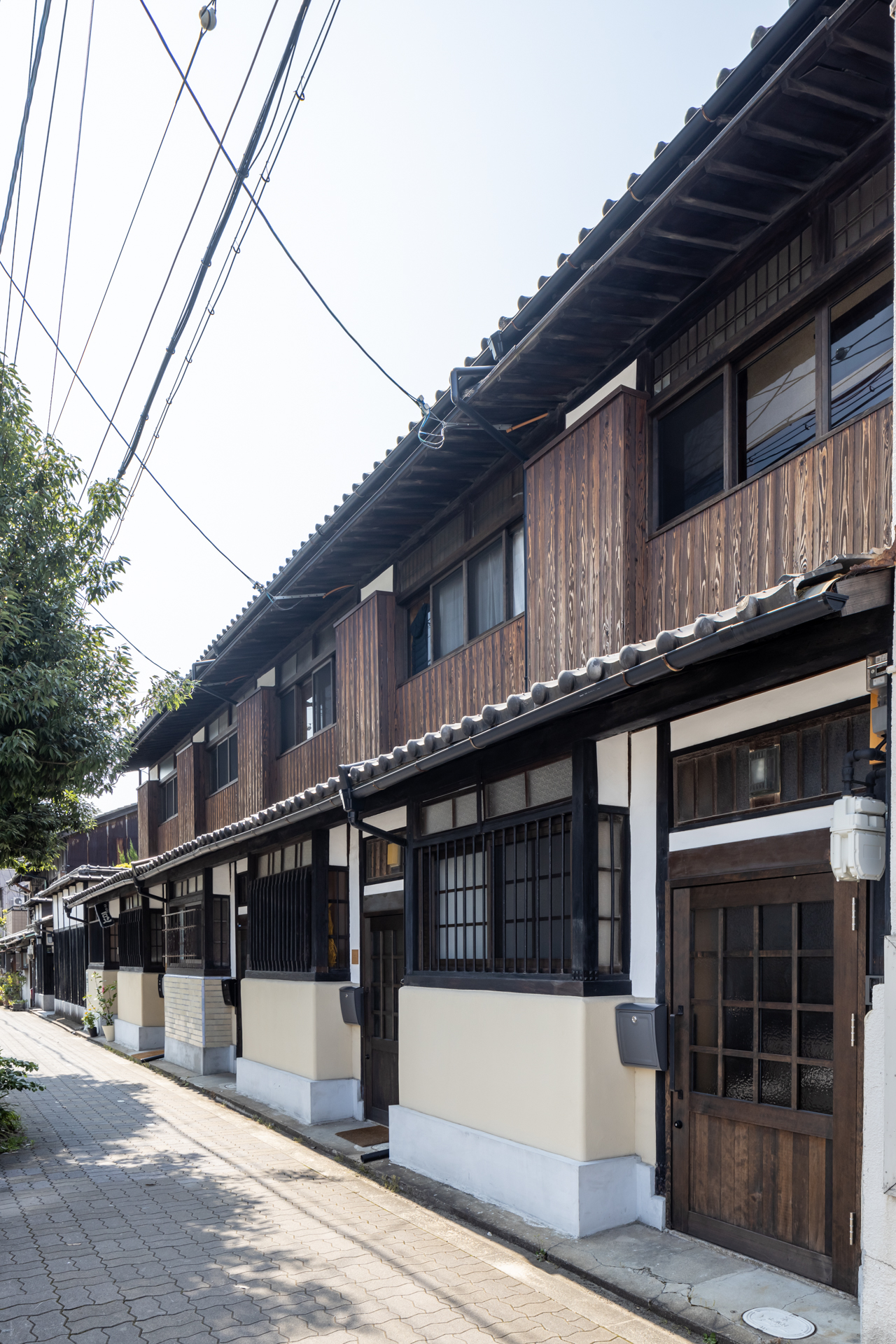 長屋 株式会社新建築社